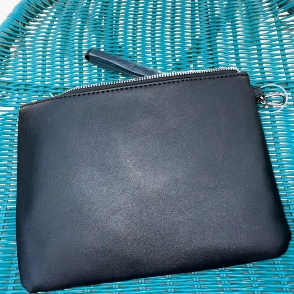Steve Madden Black Round Logo Zip Clutch